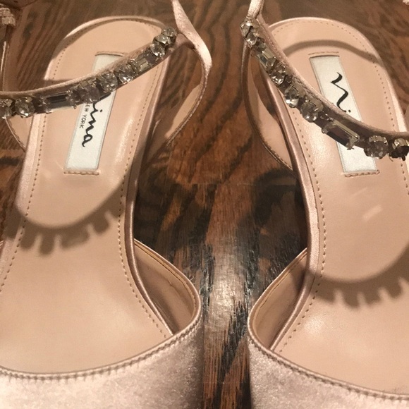 Nina Women's Tonya Rhinestone Pointed Toe Wedding Pumps Gold Size 8 M